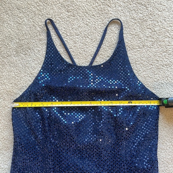 💜 HOST PICK 💜 Lori Ann Petite Blue Sequin Gown - Picture 5 of 10